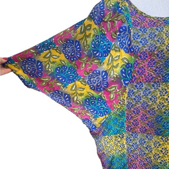 ❤️* NWT RETAIL:  $98.00  TOLANI SILK BLOUSE   PERFECT for SPRING/SUMMER  XSMALL - Picture 3 of 9